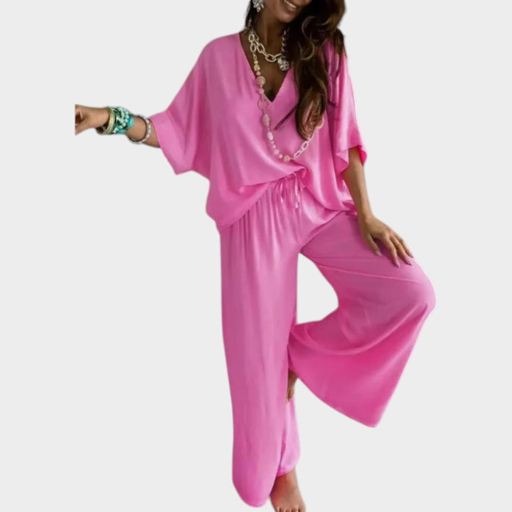 Relaxed V-Neck Lounge Set