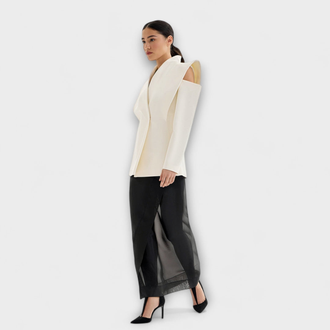 Valeria - Artistic Shoulder Blazer