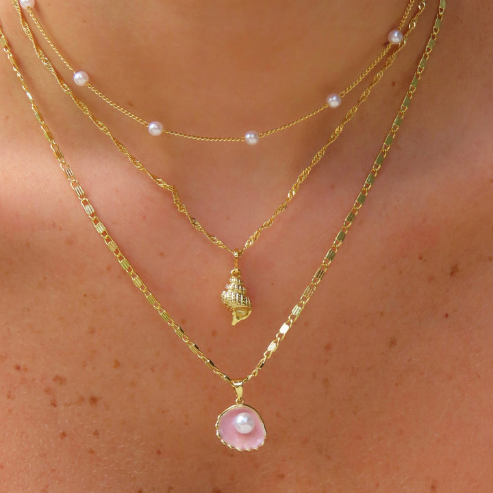Shell Design Necklace