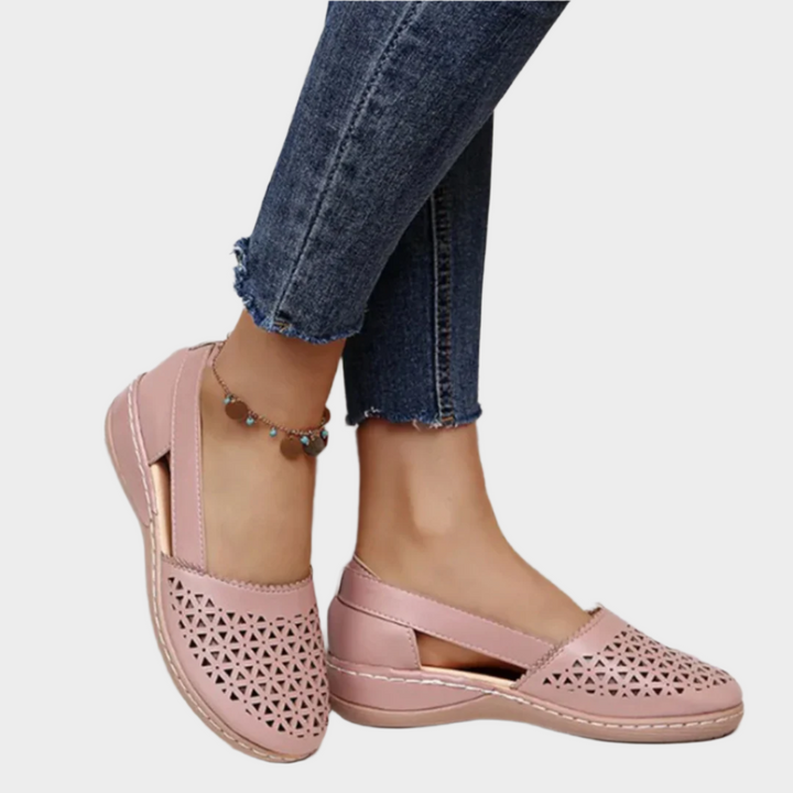 Anatomical Leather Ballerinas with Cutouts and Strap