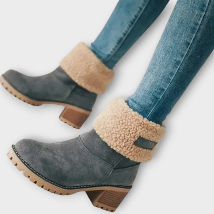 Cozy Faux Fur-Lined Winter Ankle Boots