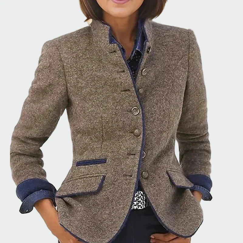 Chic Short Jacket Featuring Convenient Pockets