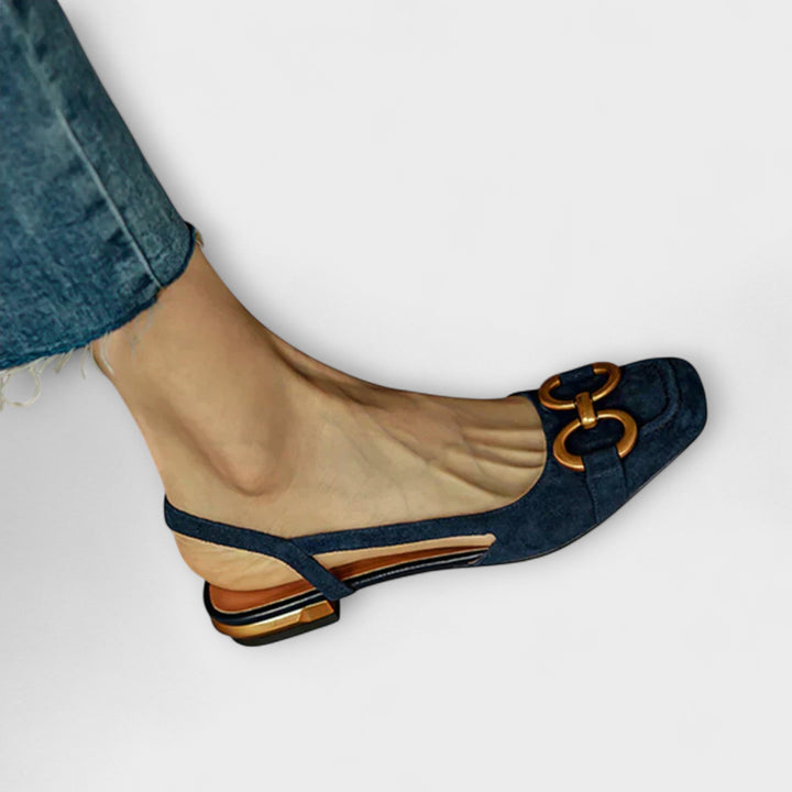 Sandal with Buckle Clasp