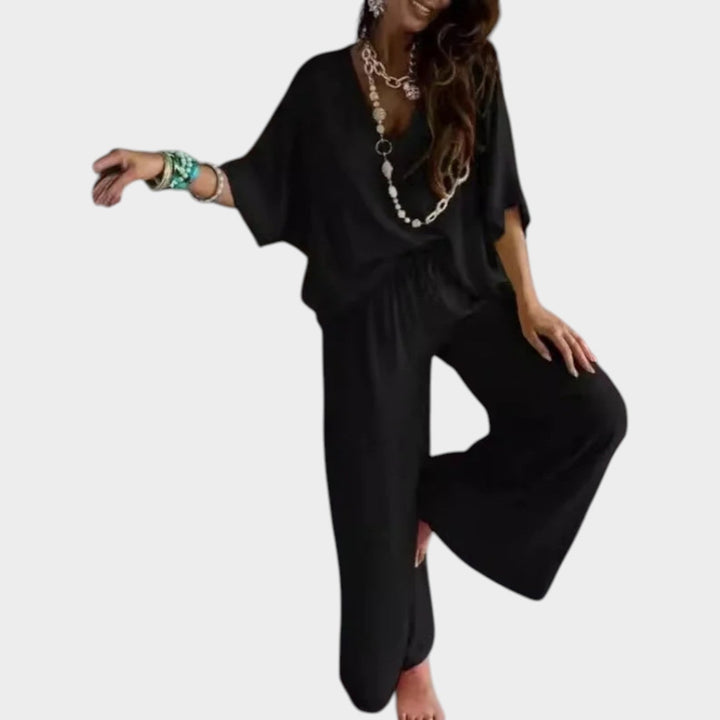Relaxed V-Neck Lounge Set