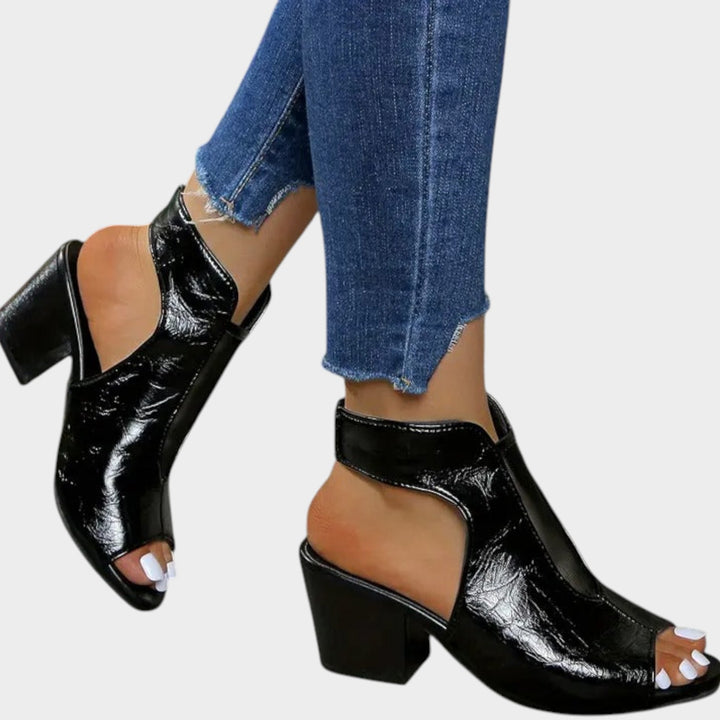 Chic Cutout Block Heel Sandals